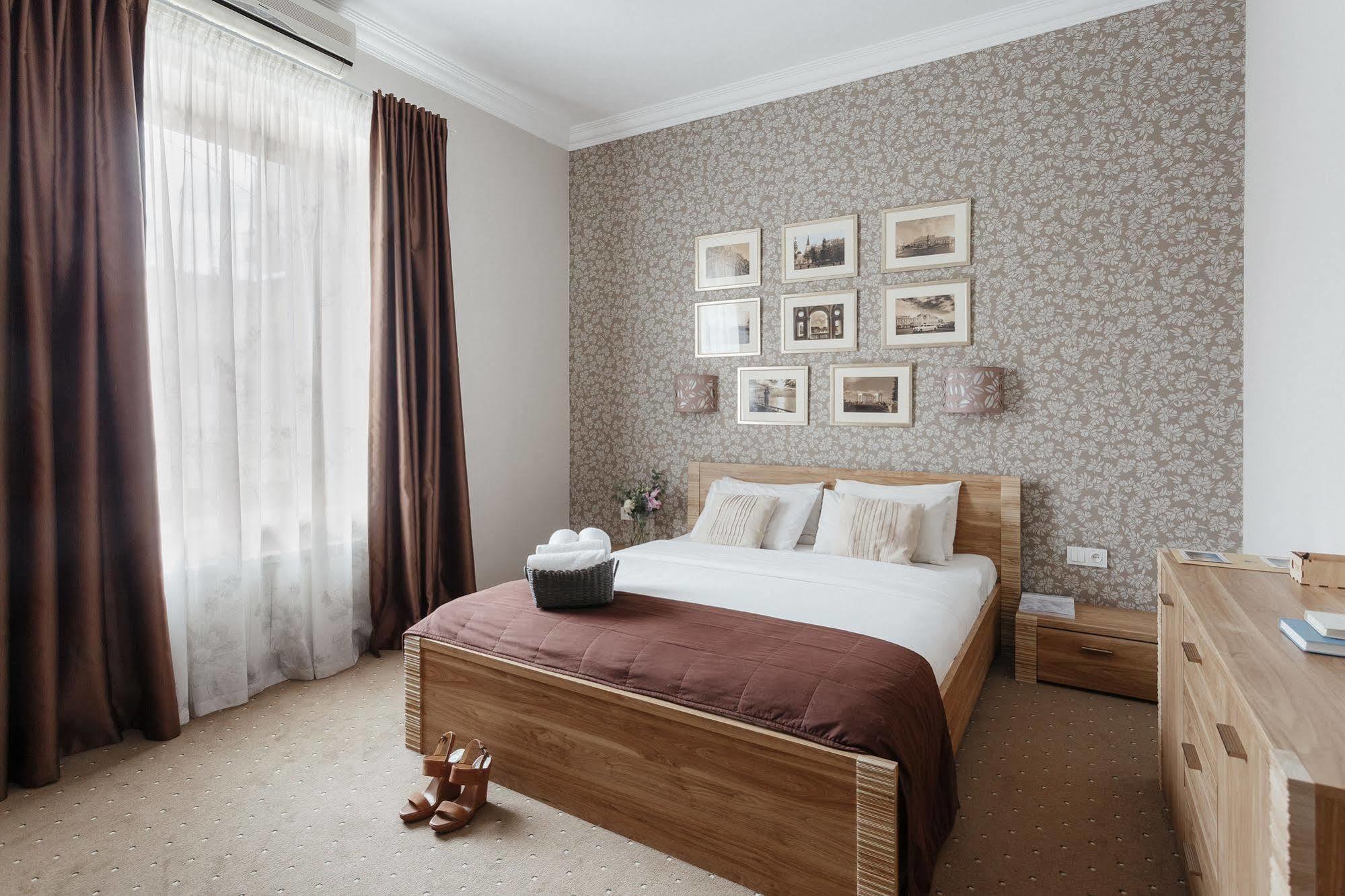 Noname Hotel Odessa ภายนอก รูปภาพ