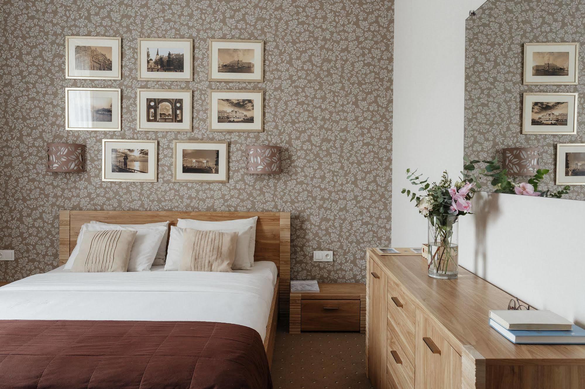 Noname Hotel Odessa ภายนอก รูปภาพ