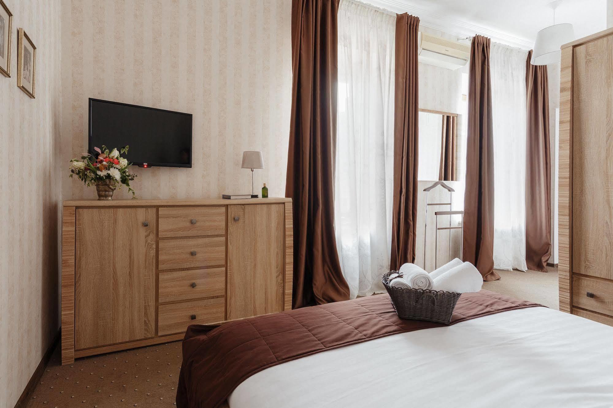 Noname Hotel Odessa ภายนอก รูปภาพ